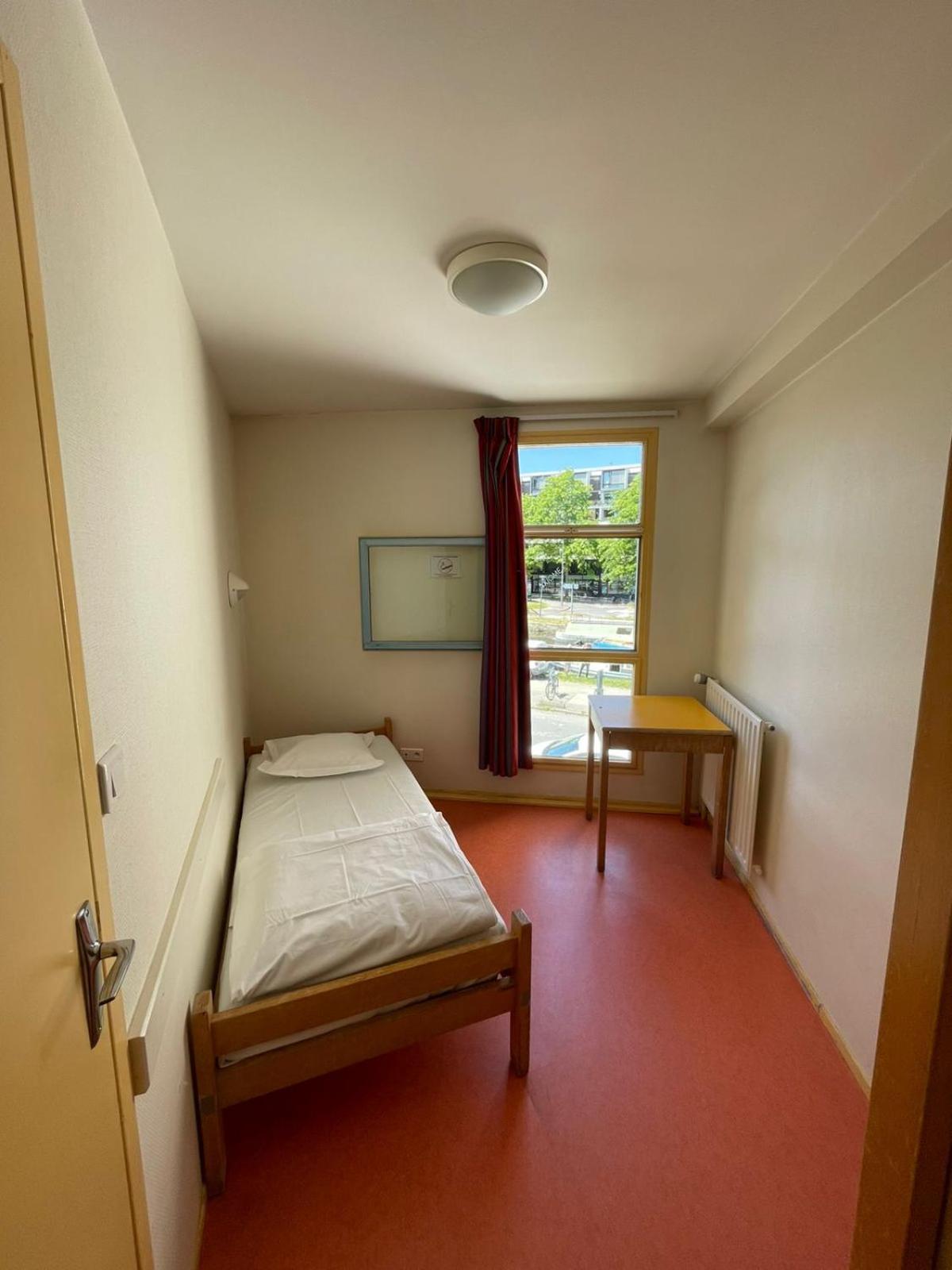 Hostel Ренн Экстерьер фото